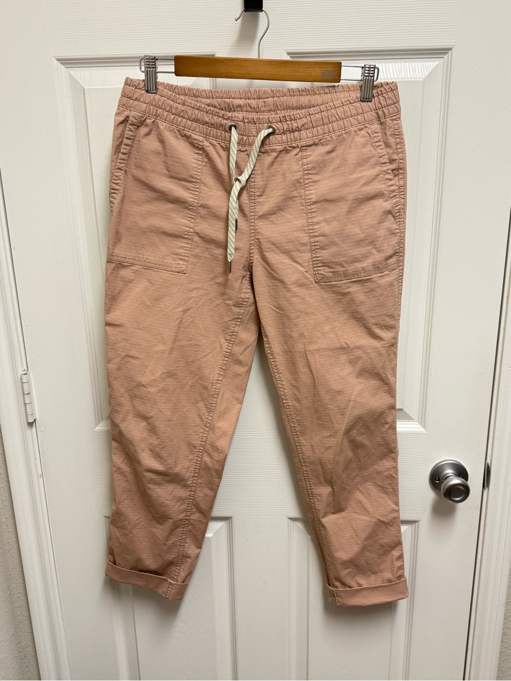Vuori Casual Pants in Light Pink